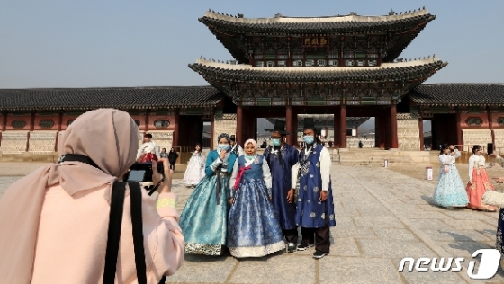 [사진] 코로나, 한국에서 창궐하나?