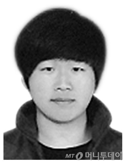 경찰은 지난 19일 아동성착취물을 제작해 텔레그램'박사방'에 유포한 혐의 등으로 운영자 조모씨를 검거해 구속했다. / 사진제공=조씨 활동 학보 캡쳐