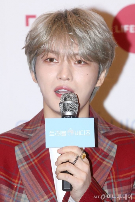 가수 김재중이 3일 오후 서울 종로구 광화문 포시즌스호텔에서 열린 라이프타임 예능 '트래블 버디즈' 제작보고회에 참석해 인사말을 하고 있다. / 사진=강민석 기자 msphoto94@