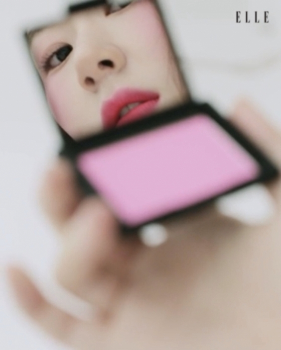 그룹 있지 채령/사진제공=나스(NARS), 엘르
