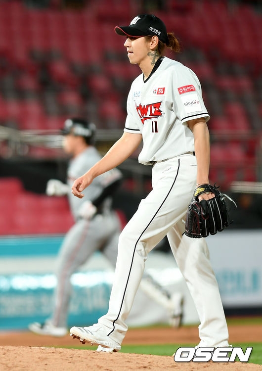 kt 이대은.