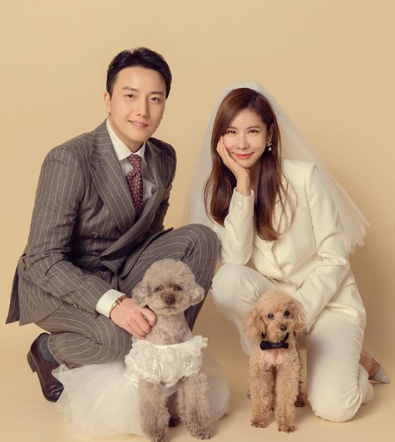 방송인 김준희가 웨딩사진을 공개했다. /사진=김준희 인스타그램
