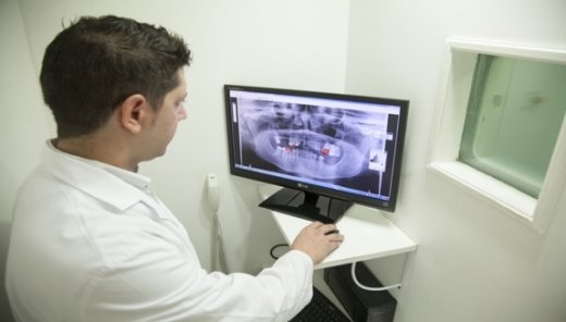의료진이 직접 X-ray사진을 분석하는 딥러닝 모델을 만들어 진단 보조용으로 활용할 수 있다/사진제공=IBK창공(創工) 마포