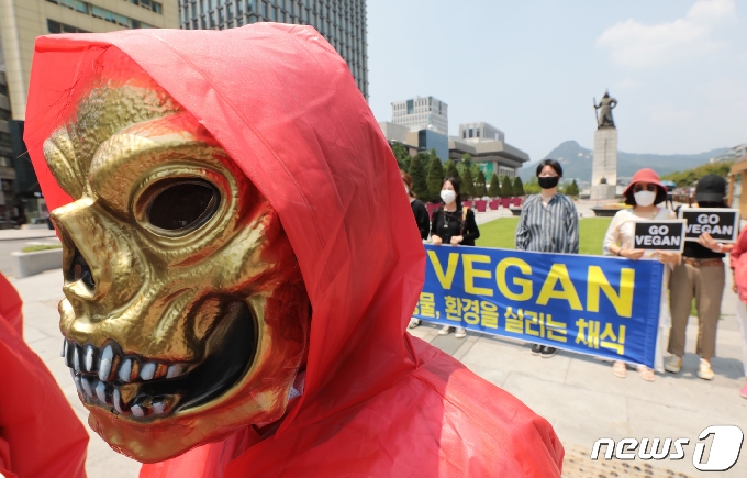 [사진] '육식 끊고 채식하세요'