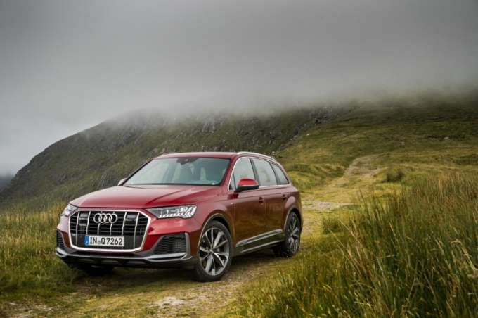 달라진 1억대 아우디 'Q7', 3.0 V6 달고 온다
