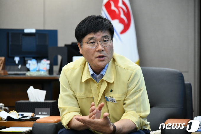 변광용 거제시장이 30일 거제시청에서 뉴스1과 인터뷰를 하고 있다.2020.6.30. /© 뉴스1