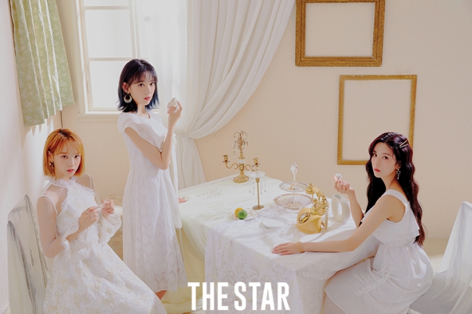 그룹 아이즈원 김채원 사쿠라 권은비 /사진제공=더스타 매거진