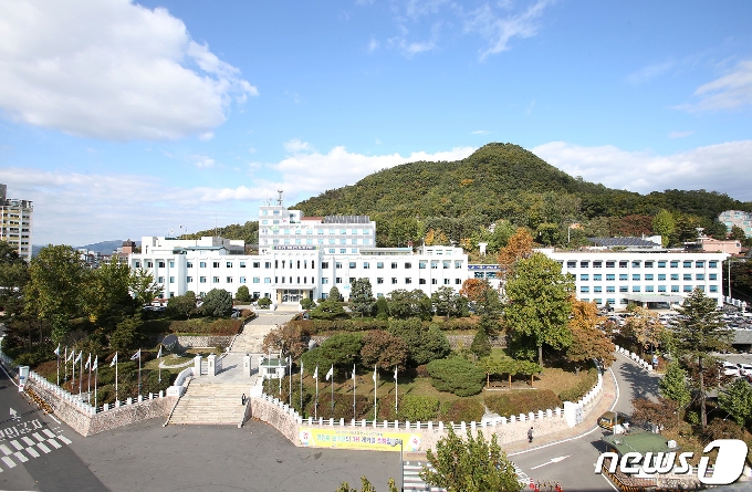 강원도청 전경© 뉴스1