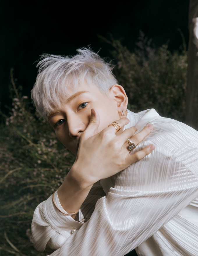 JYP엔터테인먼트 소속 아이돌 그룹 GOT7(갓세븐)의 멤버 뱀뱀이 태국 유명 음악 시상식에서 수상했다./사진=JYP엔터테인먼트
