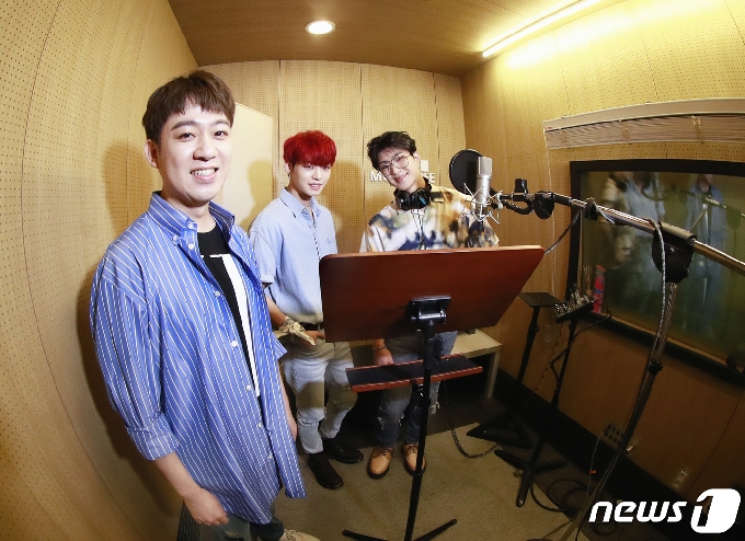 황현 프로듀서(왼쪽부터), 온앤오프 효진, 와이엇 © News1 권현진 기자