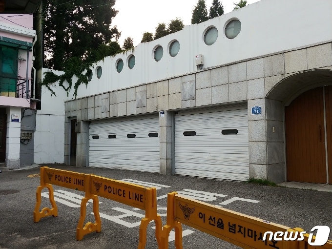 박원순 서울시장 공관에 폴리스라인 설치…주민들 "무슨 일" - 머니 ...