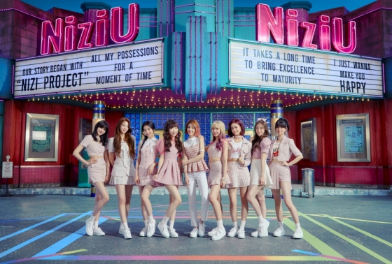 JYP와 소닉뮤직이 공동 제작한 일본 걸그룹 '니쥬'(NiziU)/사진제공=JYP엔터테인먼트
