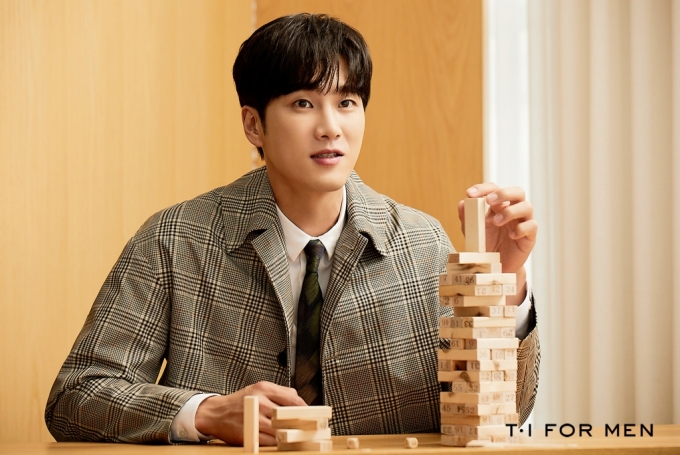 배우 안보현/사진제공=티아이포맨