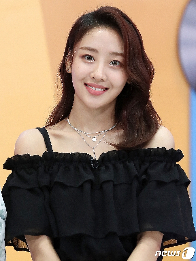 사진] 이달의 소녀 이브 '초롱초롱 눈망울' - 머니투데이