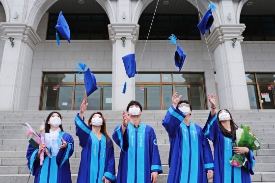 삼육대, 코로나 여파...'학위수여식 없는 졸업'