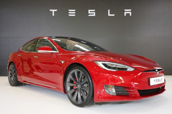 테슬라 Model S P100D