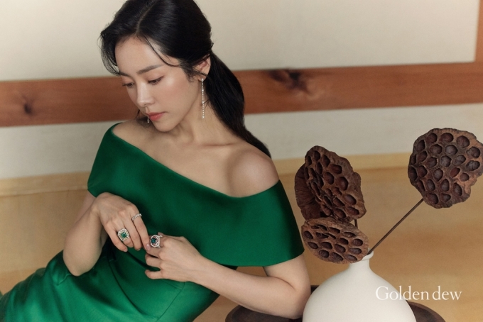 배우 한지민/사진제공=골든듀
