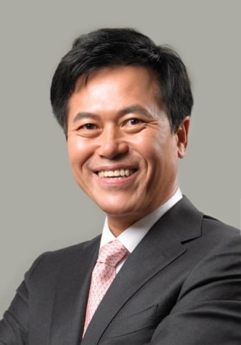 "통신사? 이젠 글로벌 빅테크"…모빌리티 날개 단 SKT