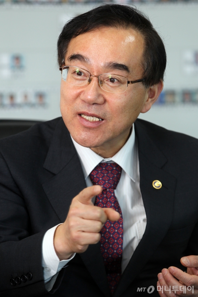 윤영선 전 관세청장 /사진=홍봉진기자 honggga@