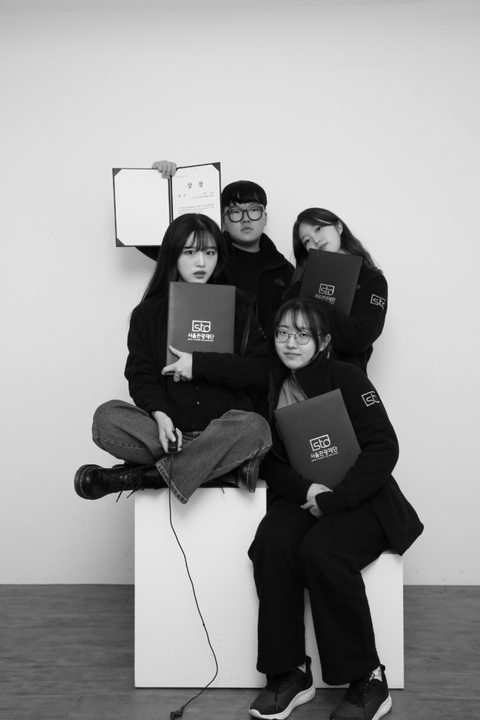 서울관광재단의 '서울관광 활성화를 위한 대학생 아이디어 공모전'에서 '태교 여행' 마케팅으로 대상을 받은 디부엉팀. /사진=서울관광재단