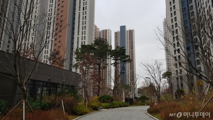 김포시 걸포동 '한강메트로자이' 단지 내부 모습/사진= 박미주 기자