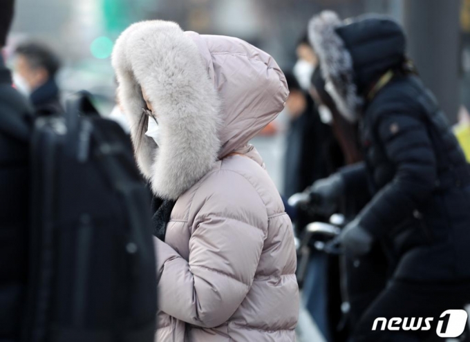 오늘 날씨"따뜻하게 입으세요"…내륙지역 아침 '영하권' - 머니 ...