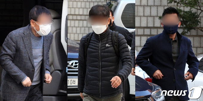 옵티머스 자산운용 펀드 사기와 관련해 박모 전 해덕파워웨이 전 대표(왼쪽부터), 강모 세보테크 총괄이사, 오모 M사 회장이 지난 12일 오전 서울 서초구 서울중앙지방법원에서 열린 특정경제범죄가중처벌법상 횡령 등의 혐의로 구속 전 피의자 심문(영장실질심사)에 출석하고 있다. 2020.11.12/뉴스1 © News1 황기선 기자