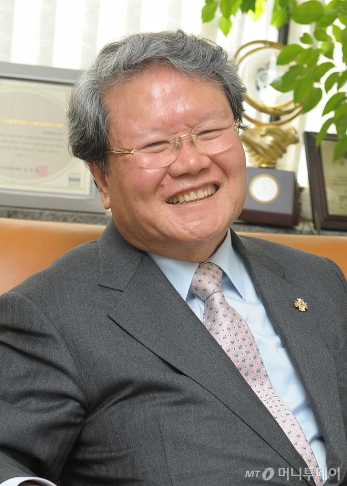 Chang Am Cals CEO Koo Yeon-chan