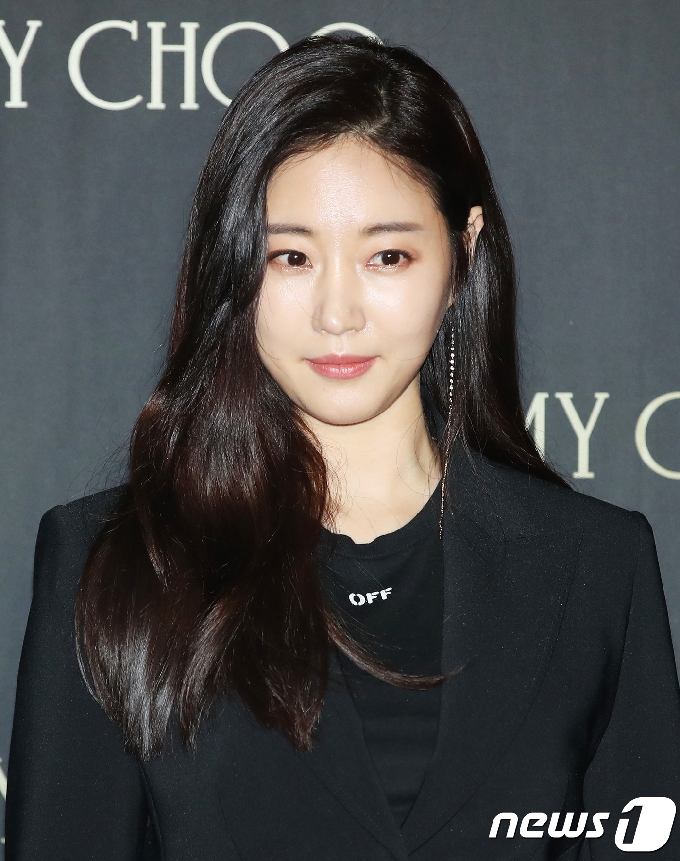 김사랑 '정인아 미안해' 챌린지 동참…먹먹한 애도 - 머니투데이 김사랑 '정인아 미안해' 챌린지 동참…먹먹한 애도 - 머니투데이