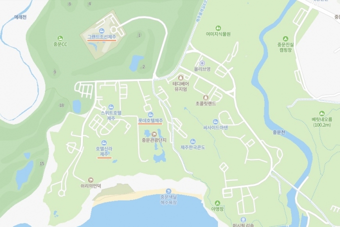 제주 서귀포시 중문관광단지에 제주 신라호텔과 롯데호텔 제주, 그랜드조선 제주가 모여있는 모습. /사진=네이버 지도