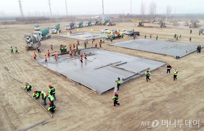 중국 스자좡에 방 3000개 규모의 임시 격리시설이 건설되고 있다./사진=바이두