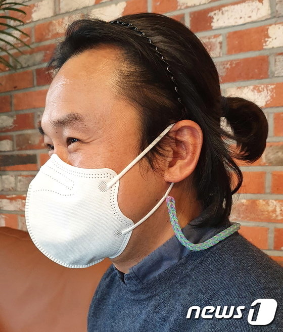 남자 공무원이 꽁지머리? 남자 공무원이 꽁지머리?