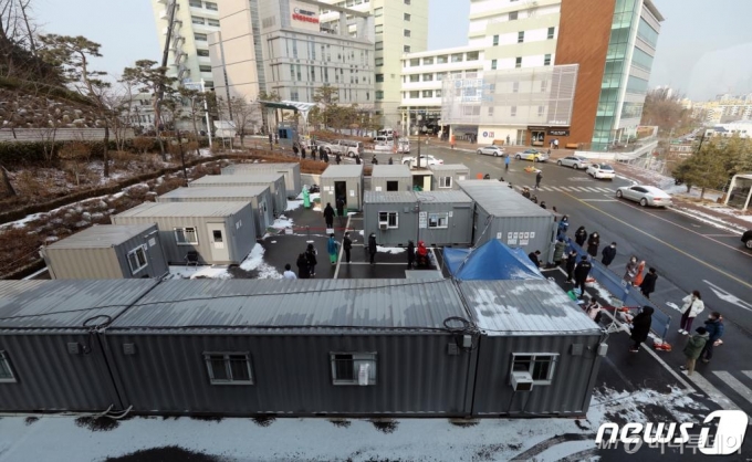 서울 한양대병원, 광주 서구 교회 무더기 감염...위태로운 거리두기 - 머니투데이