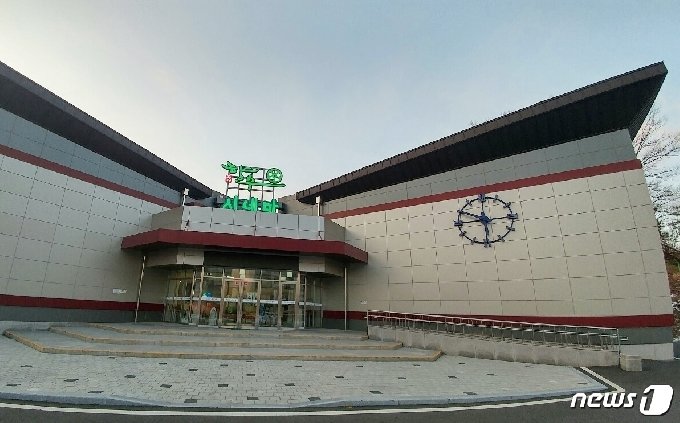 충북 옥천의 작은 영화관 향수시네마 전경. &copy; 뉴스1