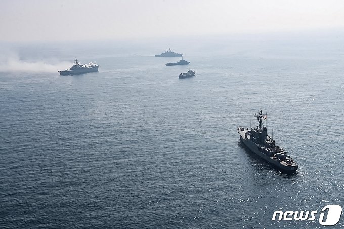 [사진] 인도양의 러시아-이란 해군 합동 훈련 모습