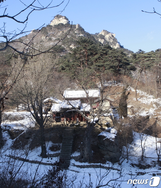 개성 대흥사 전경. 지난해 대웅전 등의 전각을 복원하기 전의 모습이다. (미디어한국학 제공) 2021.02.20.© 뉴스1