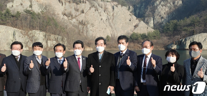 [사진] 부안 직소천 잼버리과정 활동장 설립부지 현장 방문한 이낙연 대표