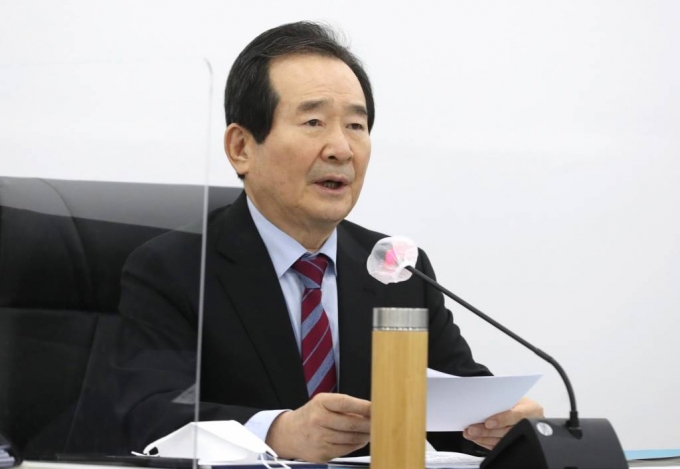 정세균 국무총리가 2일 오후 서구 SK인천석유화학에서 열린 제3차 수소경제위원회에서 모두발언을 하고 있다. / 사진=인천=이기범 기자 leekb@