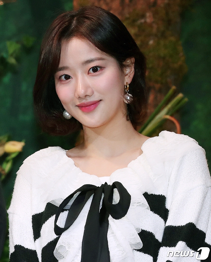걸그룹 에이프릴 이나은/뉴스1 © News1