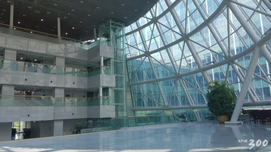 비용추계 없어도 본회의 통과…스스로 만든 법도 안지킨다