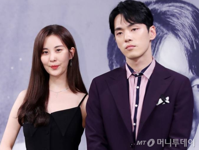 2018년 7월 MBC 드라마 '시간' 제작발표회 당시 가수 겸 배우 서현, 배우 김정현의 모습/사진=머니투데이 DB