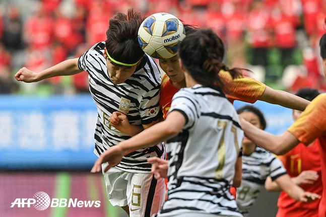 ì´ê²Œ í•œêµ­ì¶•êµ¬ í•œì¼ì „ ìžŠê²Œ í•œ å¥³ëŒ€í'œíŒ€ ë°•ìˆ˜ ì•„ê¹ì§€ ì•Šë‹¤ ë¨¸ë‹ˆíˆ¬ë°ì´