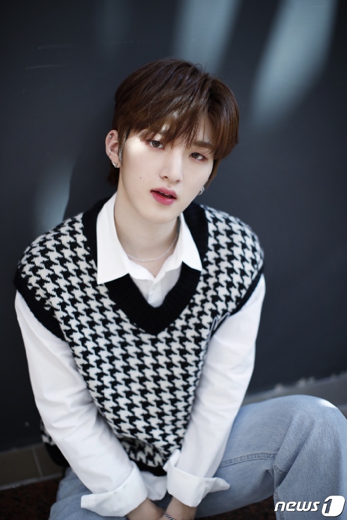 그룹 싸이퍼(Ciipher) 현빈이 최근 서울 종로구 뉴스1사옥에서 열린 인터뷰에 앞서 포즈를 취하고 있다. 2021.4.15/뉴스1 © News1 권현진 기자