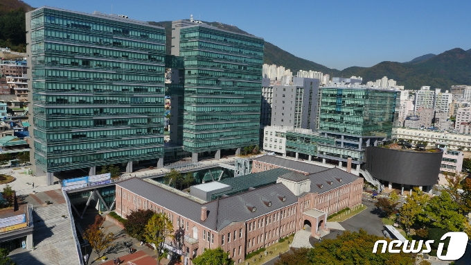 동아대 부민캠퍼스 학부 수업 2주간 비대면 전환 - 머니투데이 동아대 부민캠퍼스 학부 수업 2주간 비대면 전환 - 머니투데이