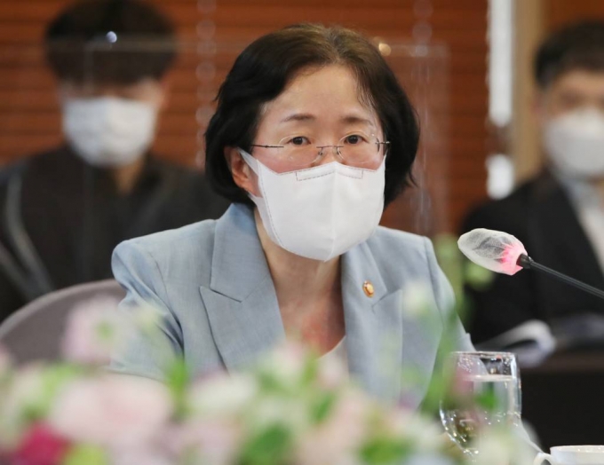 '美국적 김범석' 고민하던 공정위, 결국 "쿠팡은 총수 없다 ...