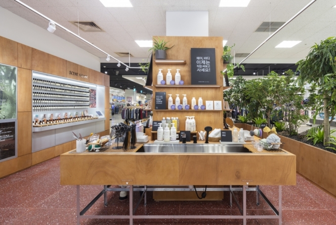 아모레스토어 헤어&바디(AMORE STORE Hair&Body)' 신개념 매장 이미지