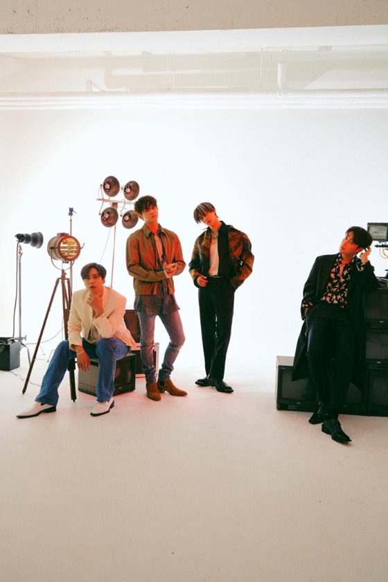 하이라이트, 사진제공=어라운드어스