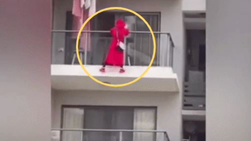 25층 베란다에서 춤추는 '라방' 찍다가…中 40대女 추락사