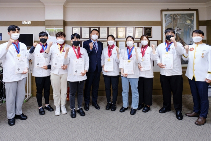 동의과학대 재학생, 서울 국제 푸드 앤 테이블웨어 박람회 입상