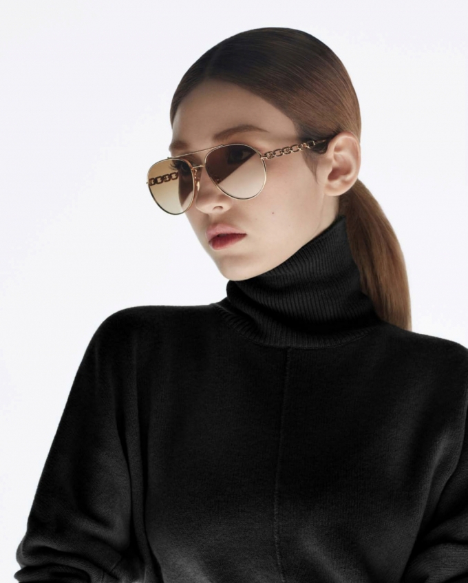 루이비통 아이웨어 컬렉션을 착용한 가수 전소미/사진제공=루이 비통(Louis Vuitton)